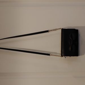 Bow Chain Wallet